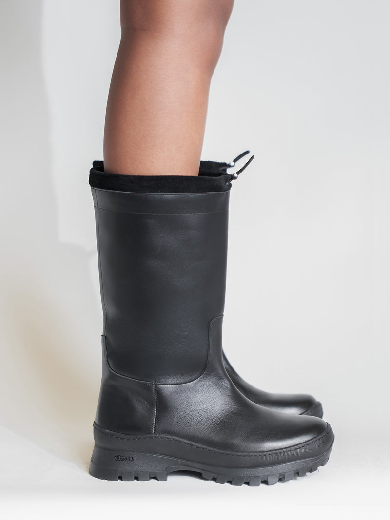 Alvito Black Boot