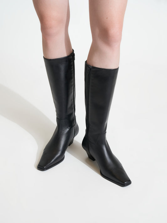 Elda Black Boot