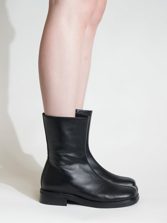Leon Black Boot
