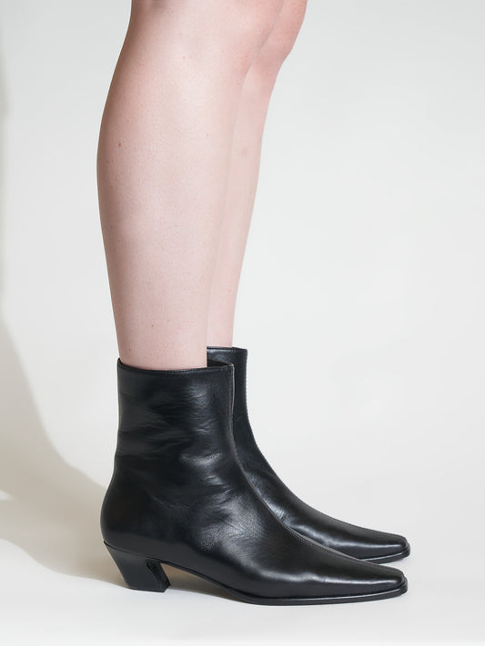 Melilla Black Boot