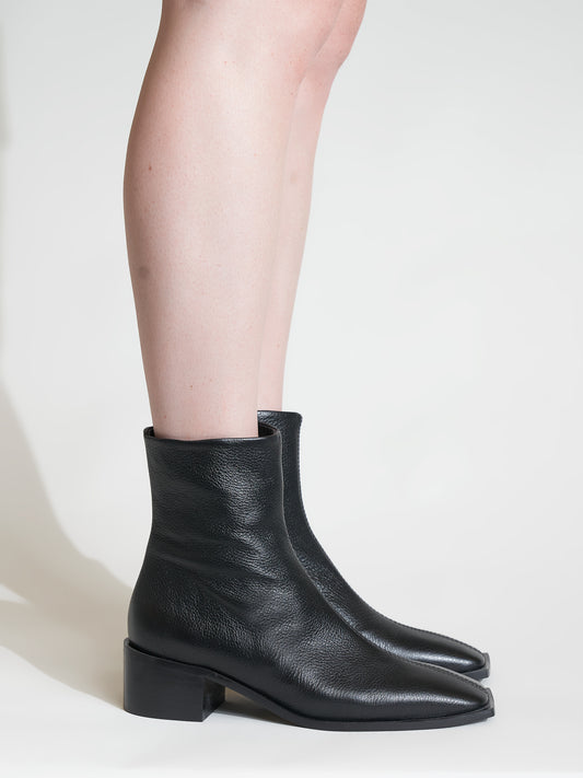 Palma Black Boot
