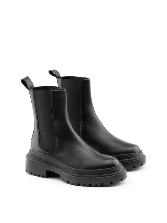 Black leather chelsea boots