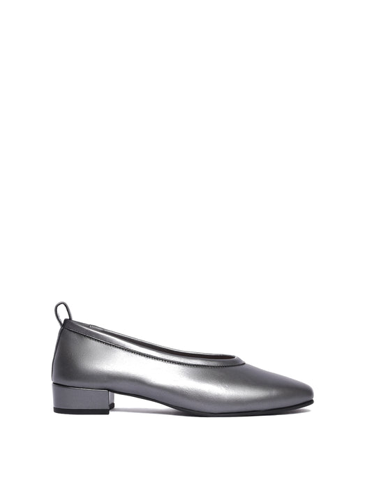 Silver leather ballerina pumps