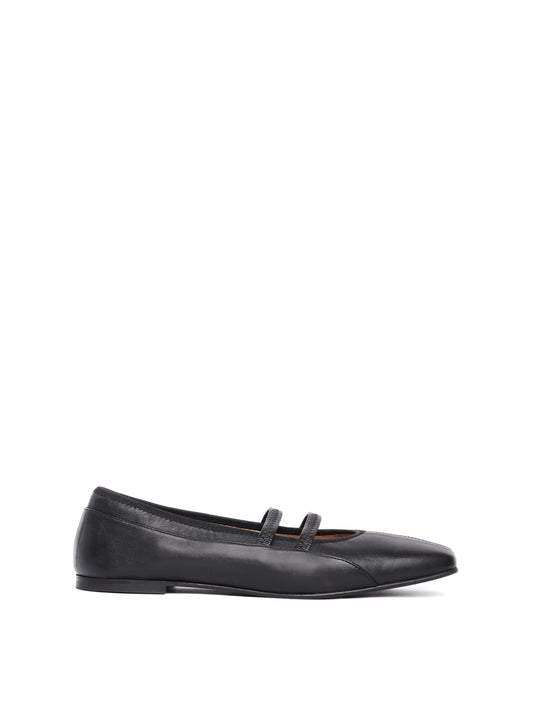 Square toe ballet flat with two elastic straps on the vamp and stitching detailing all over, in a soft black leather. 
