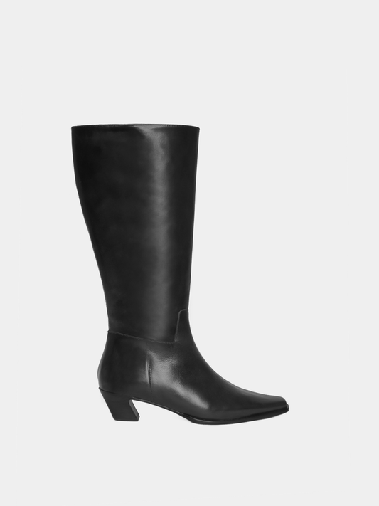 Elda Black Boot
