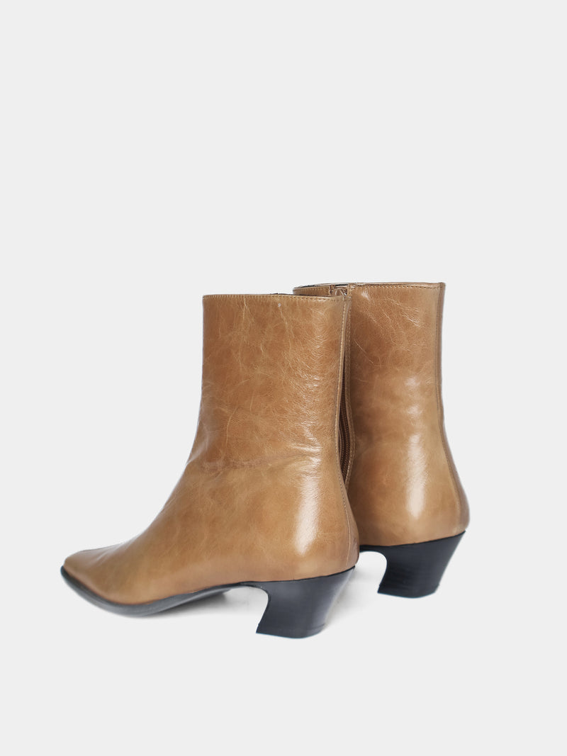 Melilla Tan Boot
