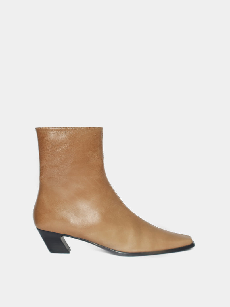 Melilla Tan Boot