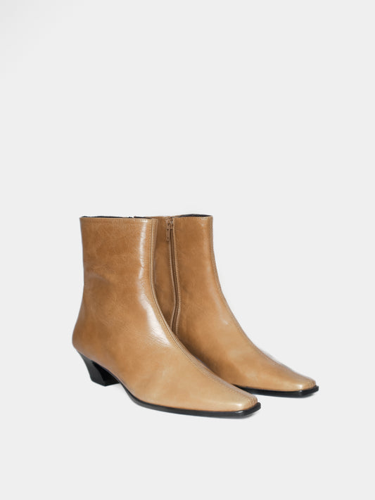 Melilla Tan Boot