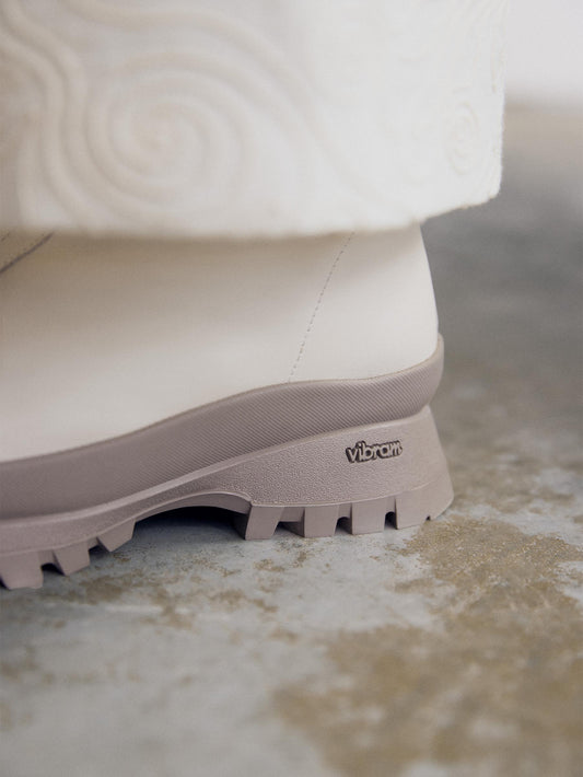 Close up on a taupe vibram outsole