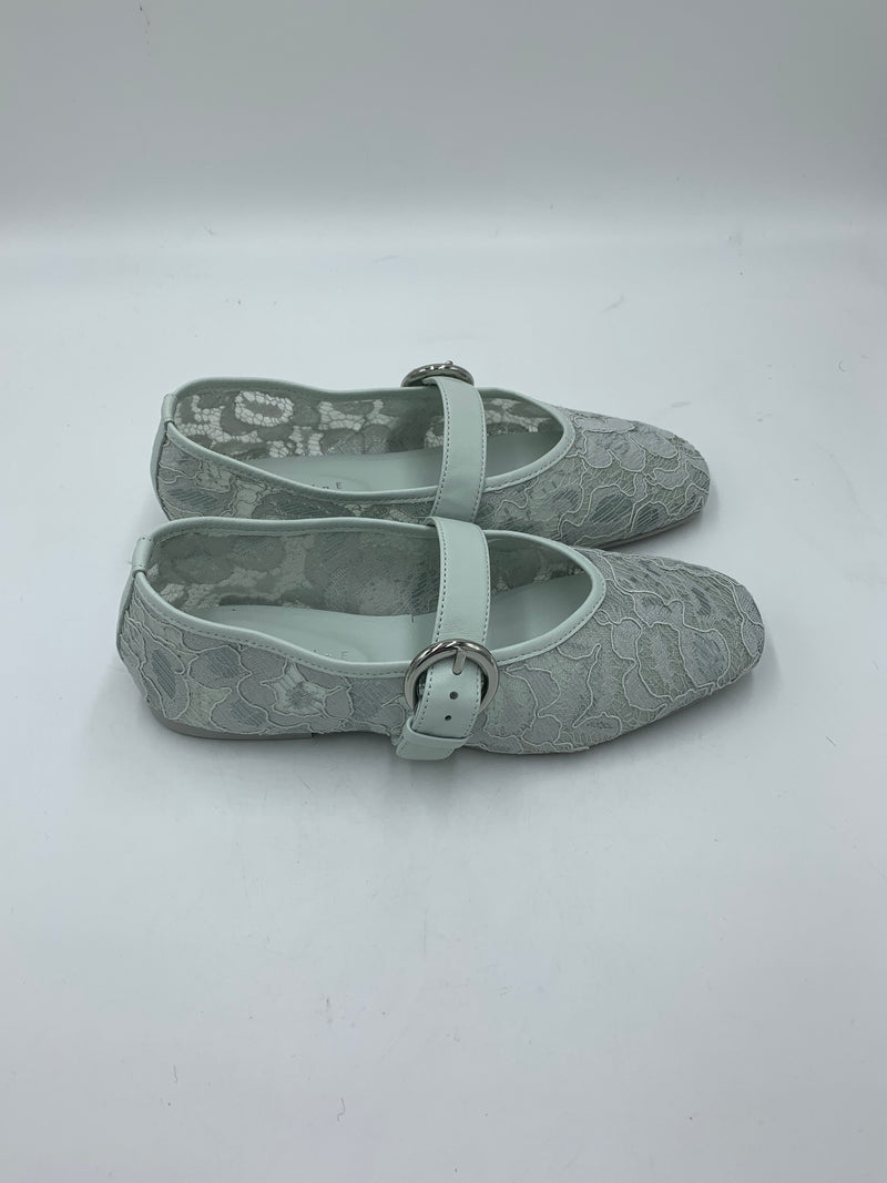 Floor Model Aveiro Blue Lace 36