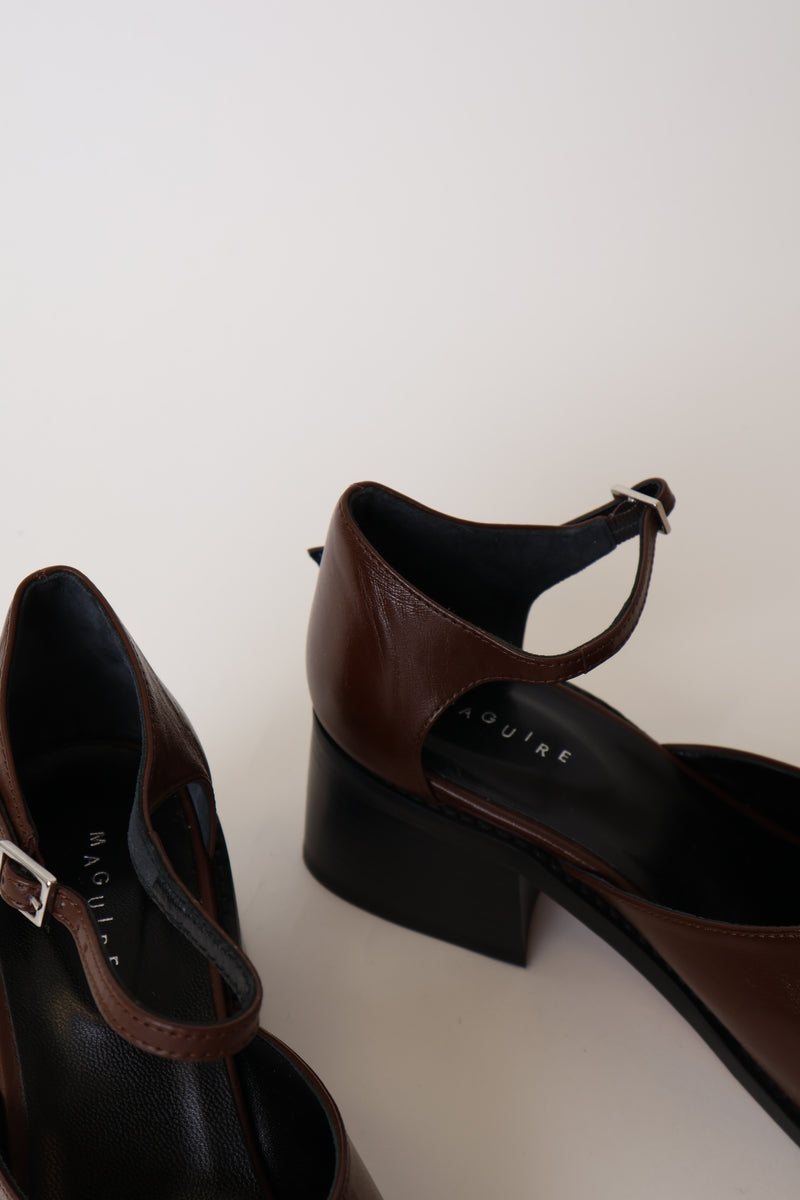 Floor Model Mafra Brown 42