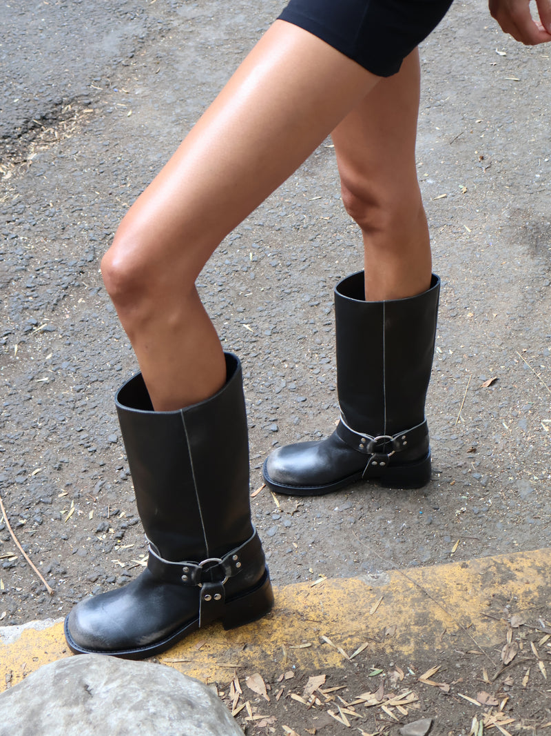 Lucca Brushed Black Boot