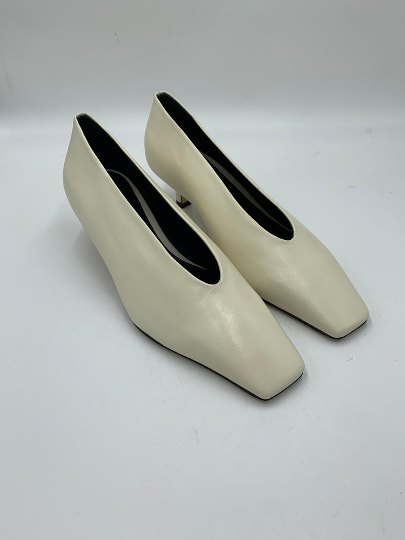 Imperfect Mariana Cream