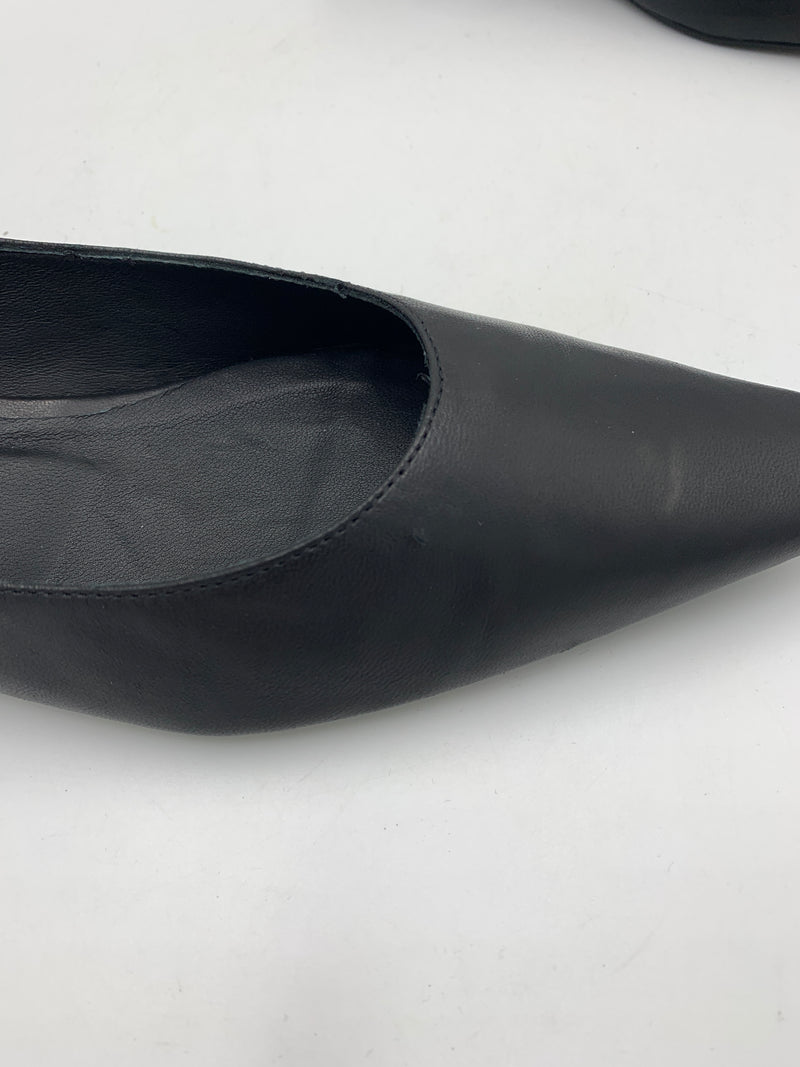 Imperfect Muriel Black 40