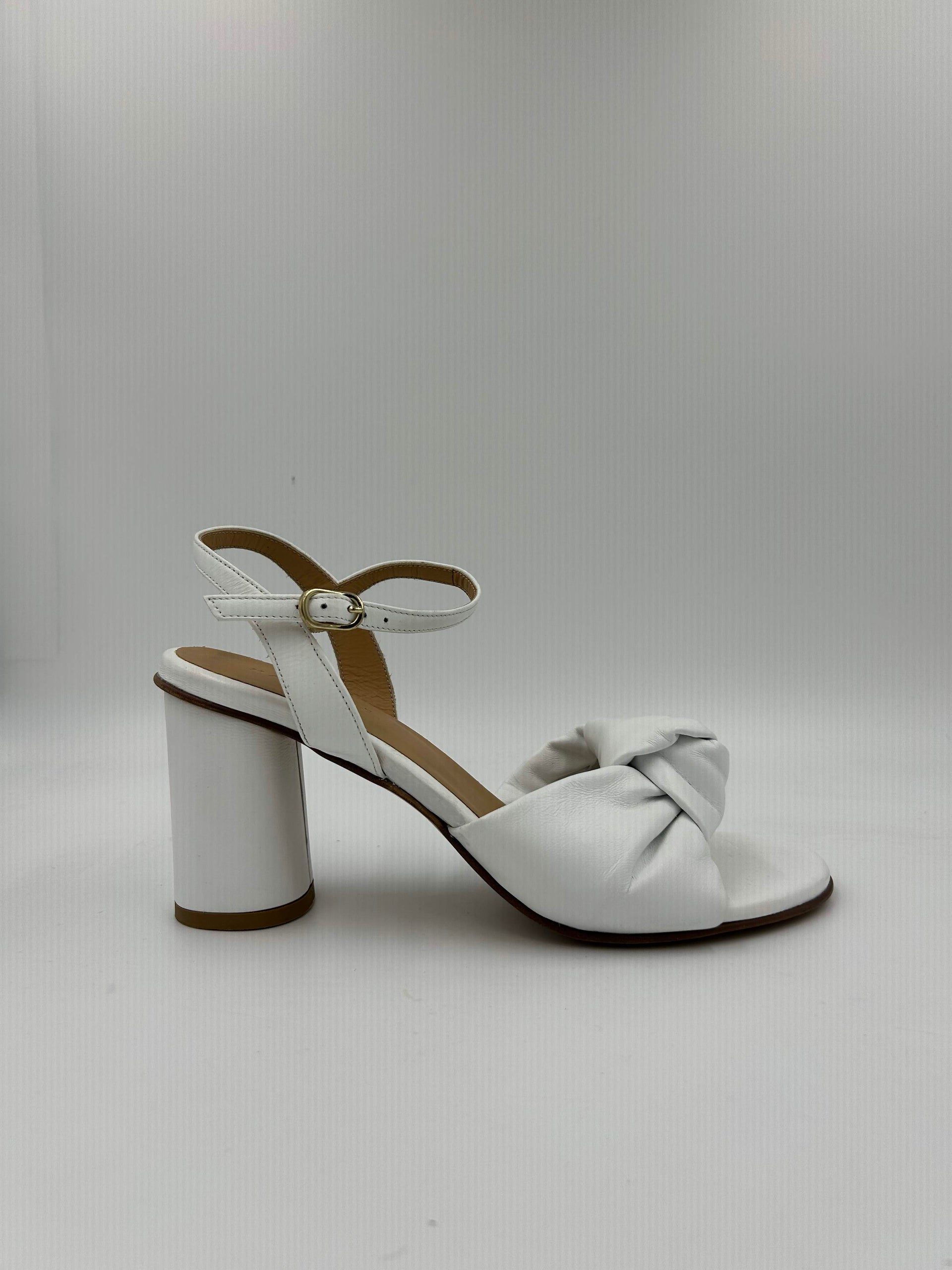 Imperfect Noto White Heel 40