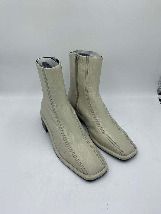 Imperfect Sevilla Oyster 37