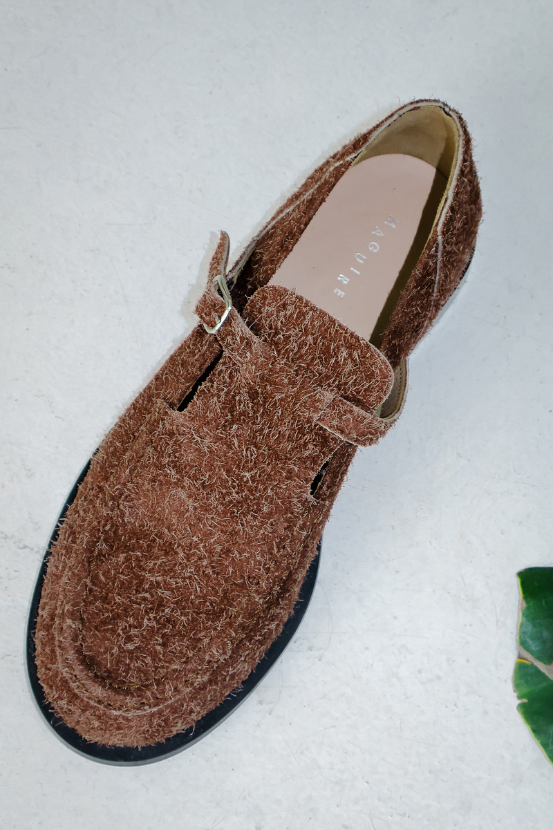 Flat mary-jane brushed suede shoe in a brown colour