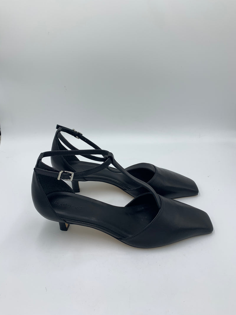 Sample Almada Black 38