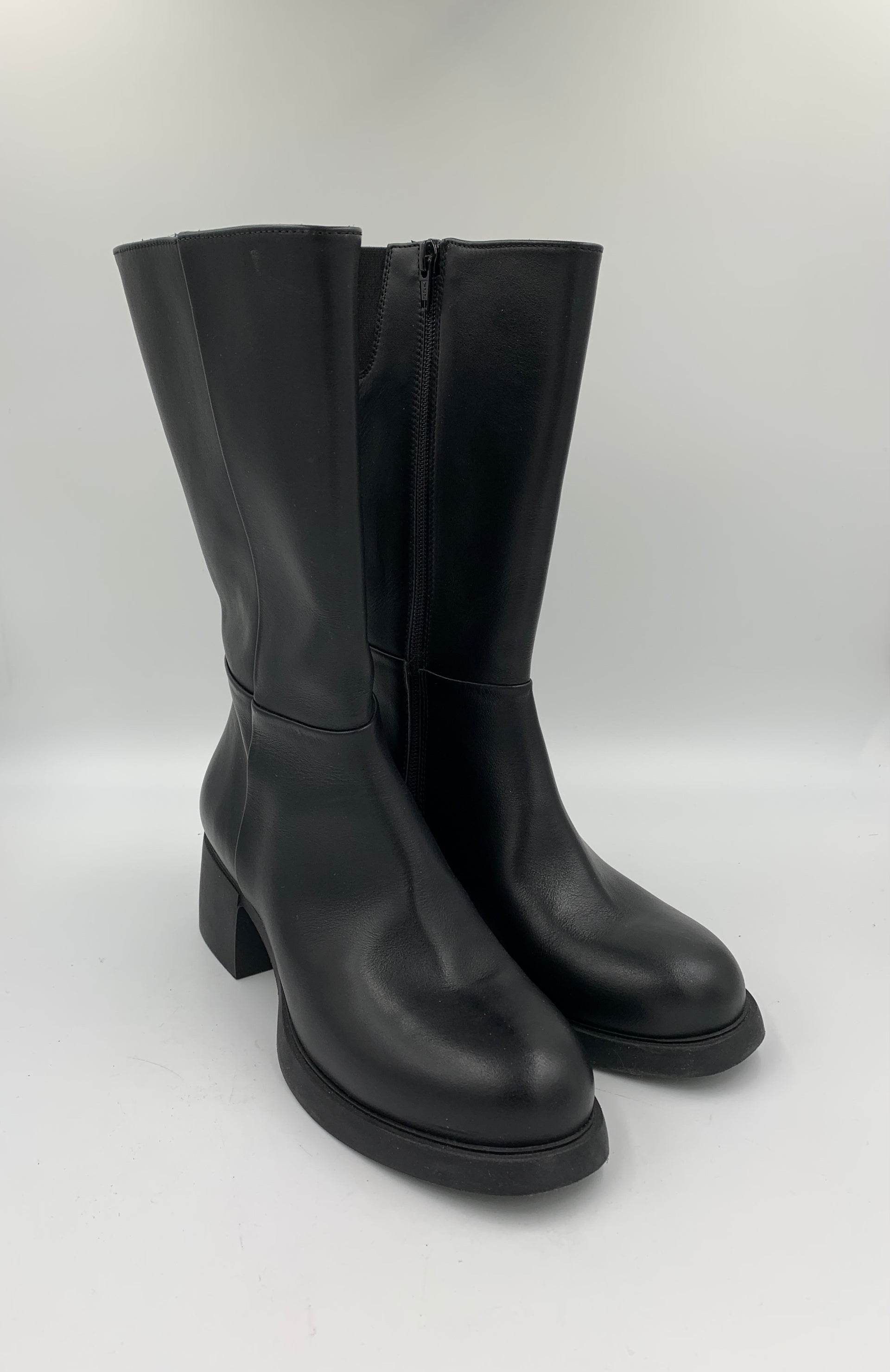 Sample Mid-calf Black Boot 37