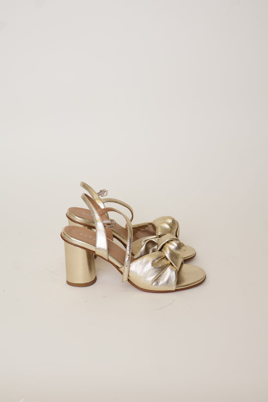 Sample Noto Gold 38