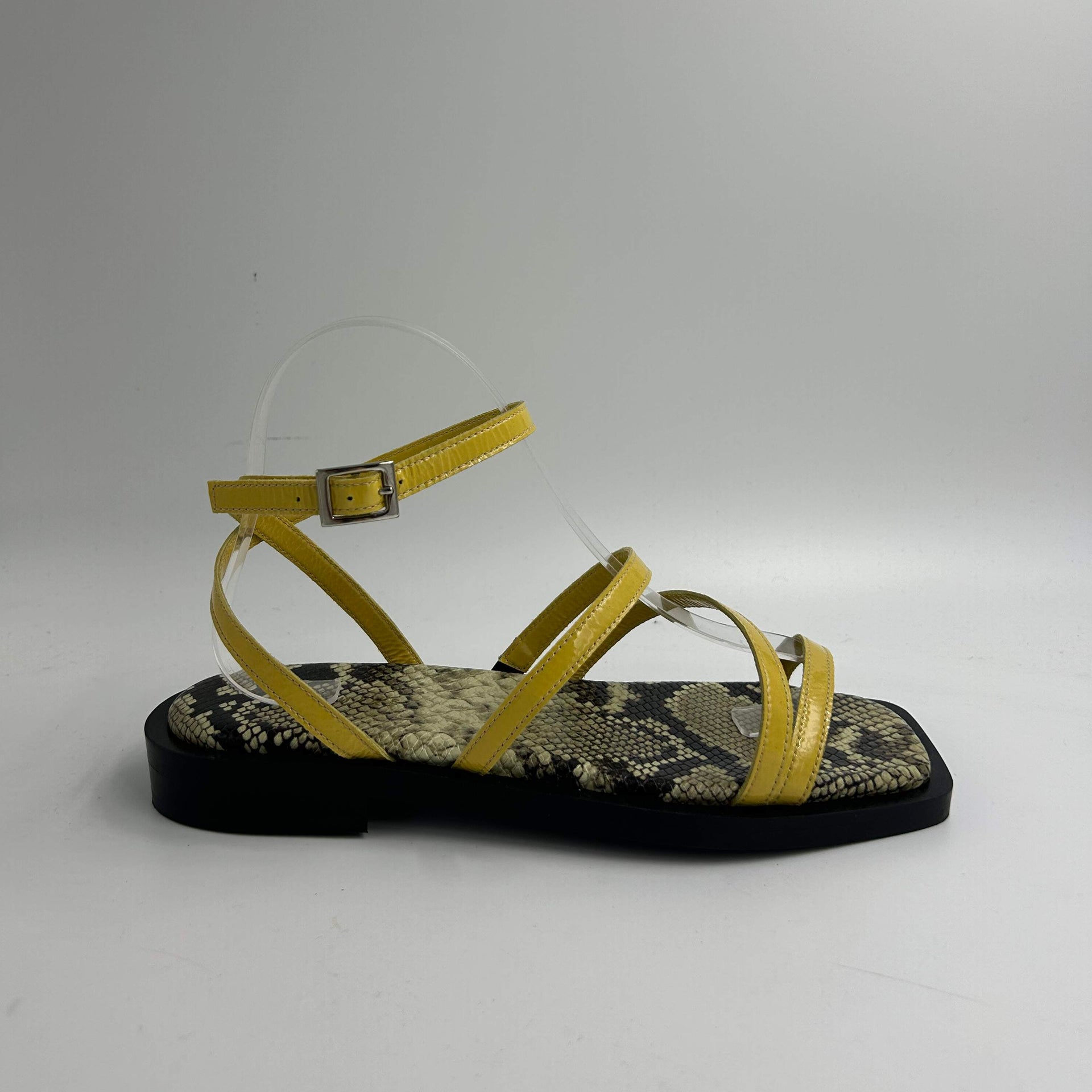 Sample Pavia Banana Sandal 38