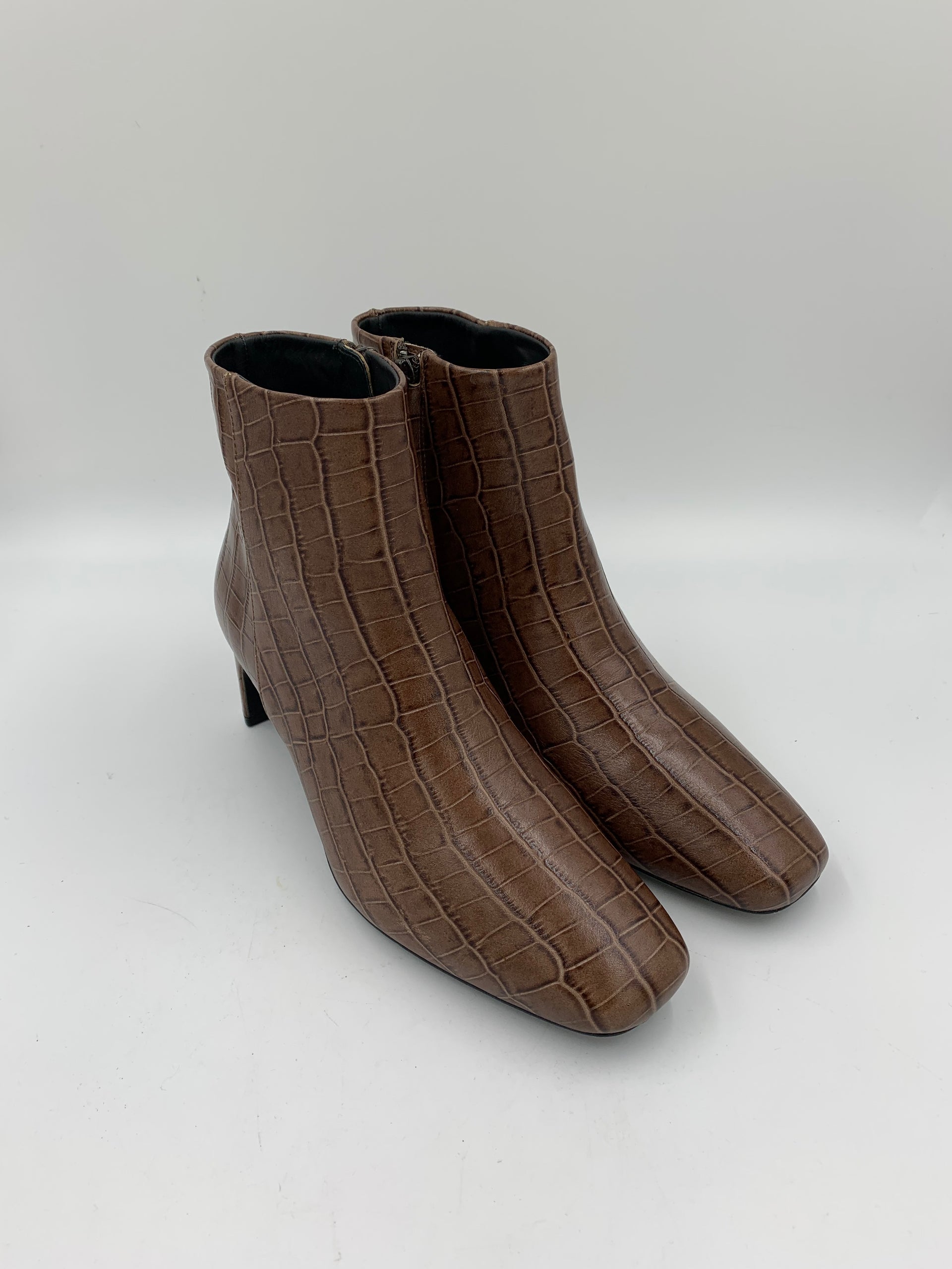 Sample Salema Brown Croco 37