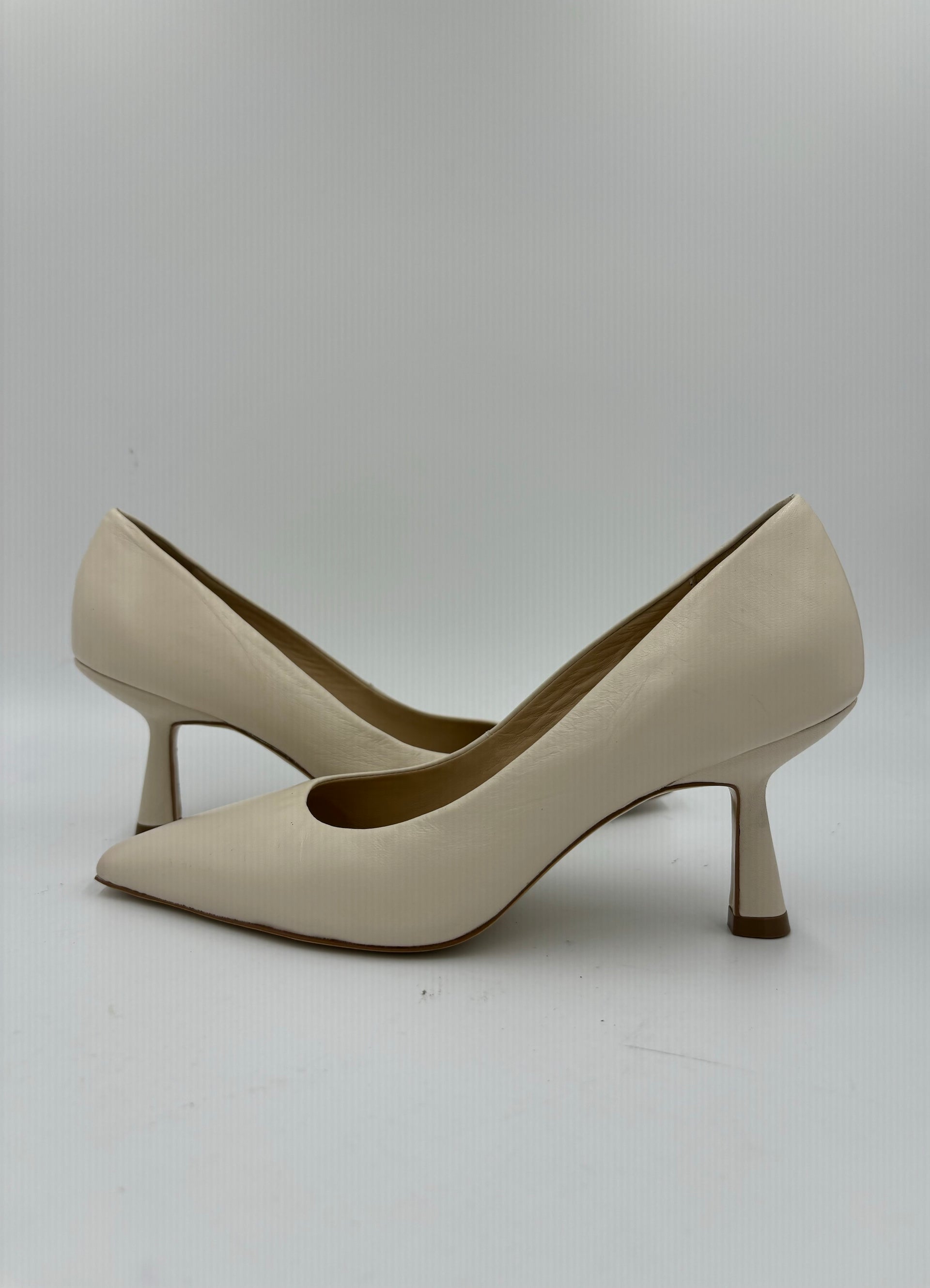 Second Hand Alegre Beige Pump 36