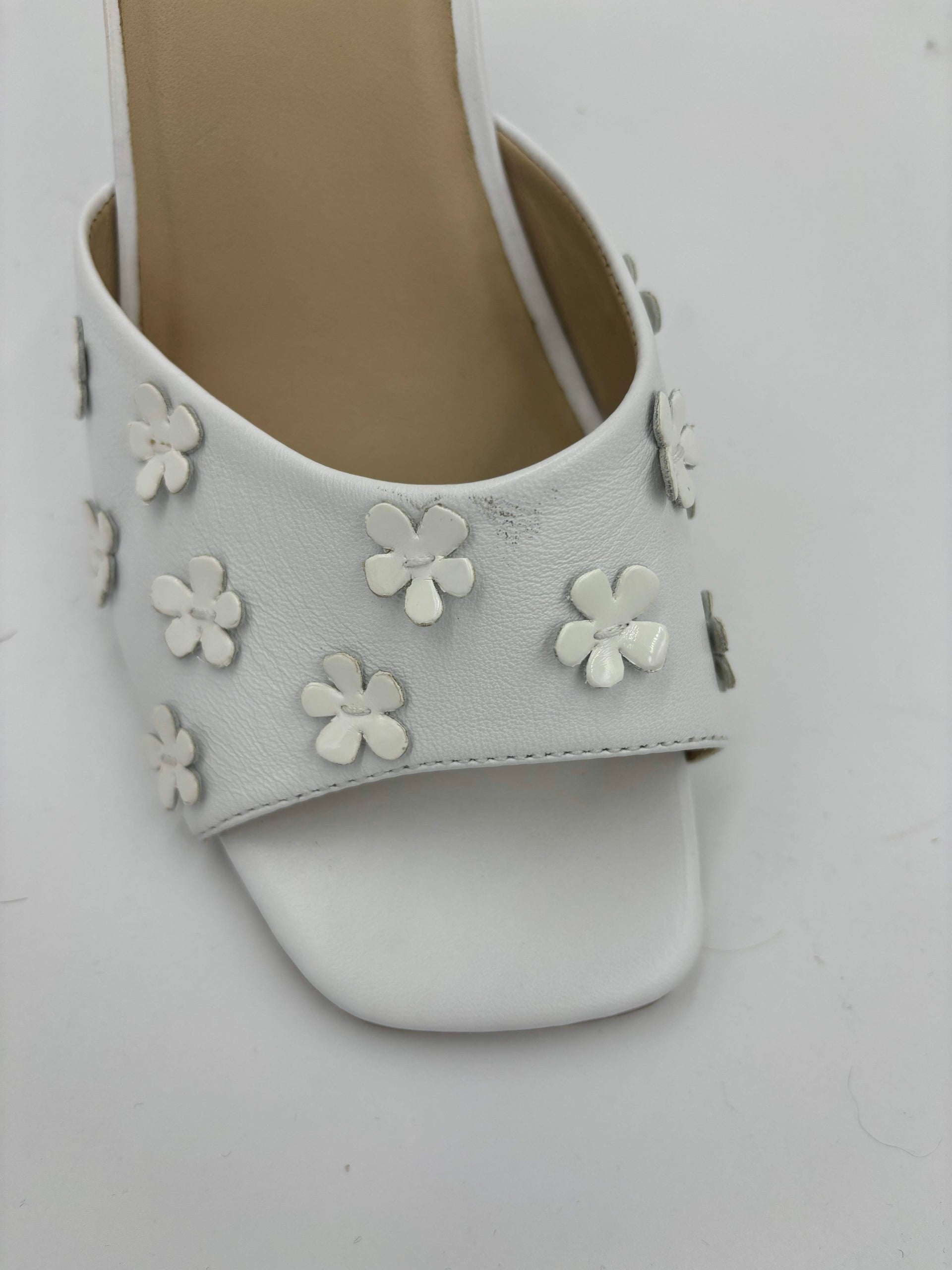 Second Hand Olinda White Heel